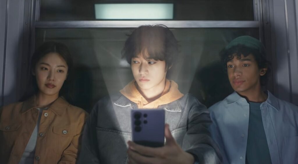 Samsung shows off new display tech that adds a privacy screen to apps and notifications